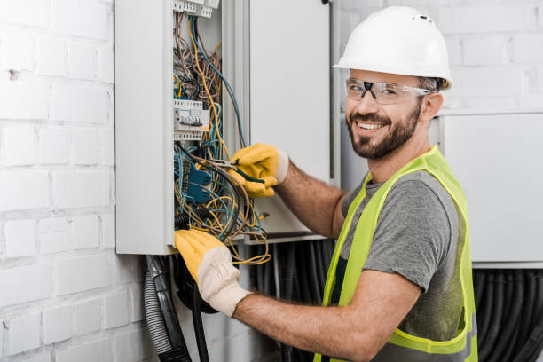 Best Industrial Electrical Services  in Selah, WA