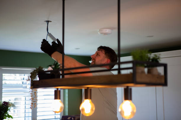 Best Affordable Emergency Electrician  in Selah, WA