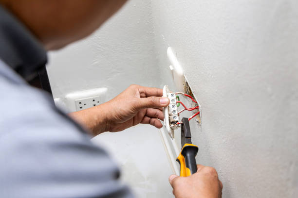 Best Electrical Troubleshooting Services  in Selah, WA