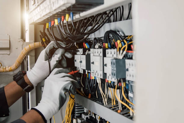 Best Emergency Electrical Repair  in Selah, WA